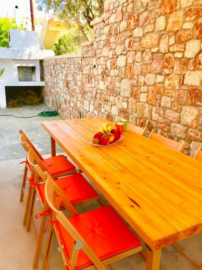 Bekos Traditional House Archangelos  Exterior foto