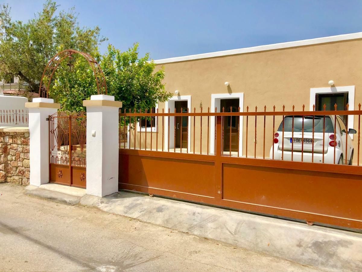 Bekos Traditional House Archangelos  Exterior foto